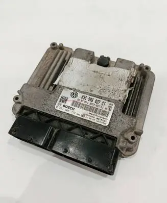 Volkswagen Golf VI Engine control unit/module 03C906027CT 03C907309G 0261S06719