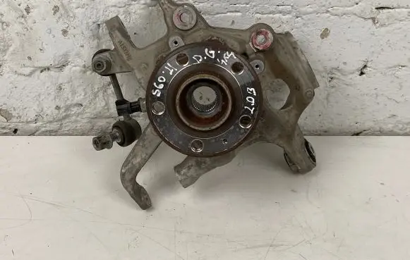 Volvo S60 Rear wheel hub 31681580 31681694