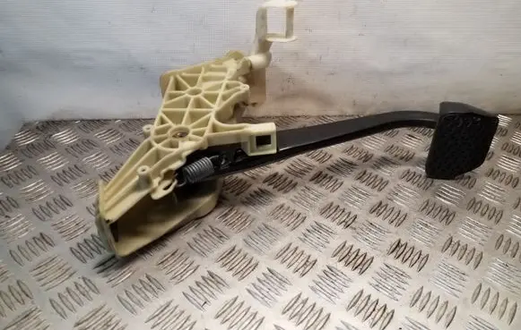 BMW 5 F10 F11 Brake pedal 6782666