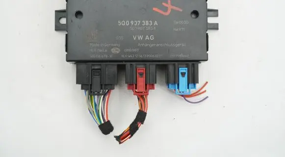Volkswagen Golf VII Other control units/modules 5Q0907383A