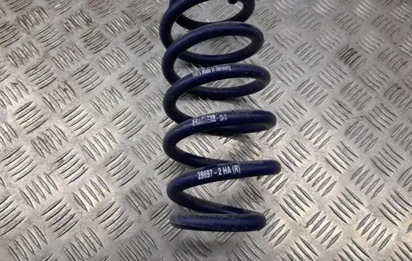 Alfa Romeo Stelvio Rear coil spring