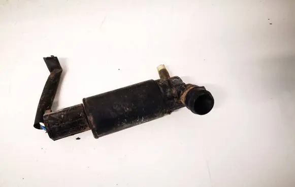 Toyota Corolla Verso AR10 Windscreen/windshield washer pump 