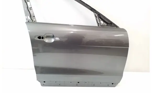 Jaguar F-Pace Front door T4A1368