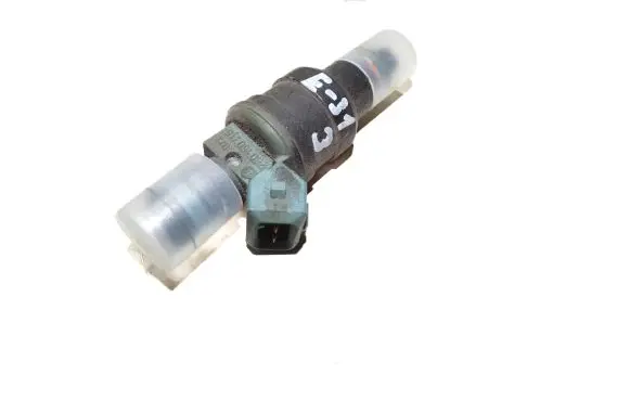 BMW 8 E31 Fuel injector 0280150715
