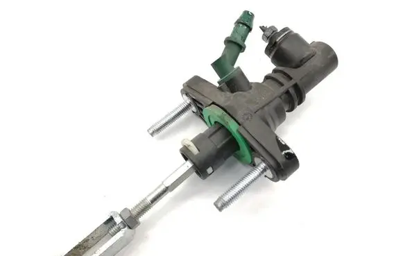 Clutch slave cylinder