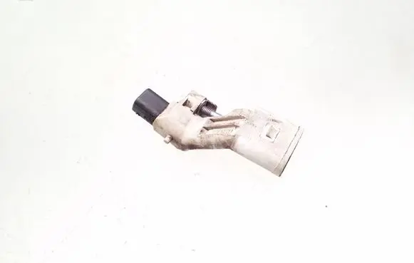 Volkswagen Golf V Crankshaft position sensor 03C906433A