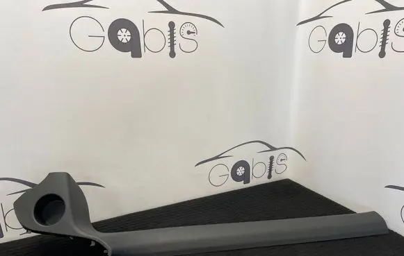 Audi A5 Front sill trim cover 8w6853906B