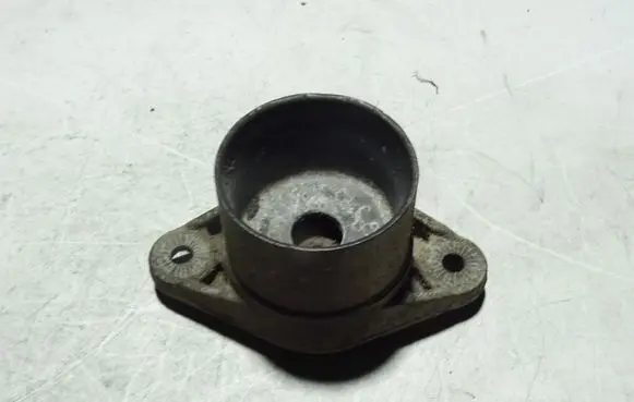 Audi A4 S4 B6 8E 8H Engine mount bracket 8E0513353C