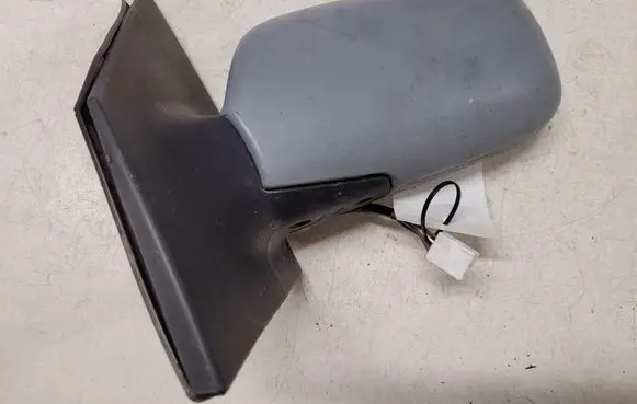 Toyota Yaris Front door electric wing mirror 023693
