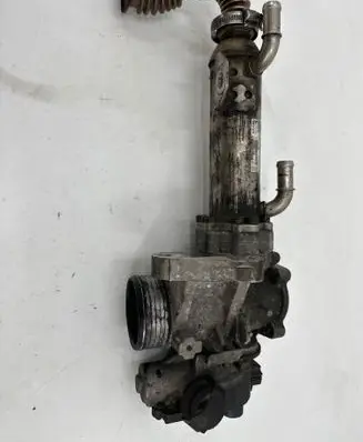 Volvo S80 EGR valve 30774446 880182B
