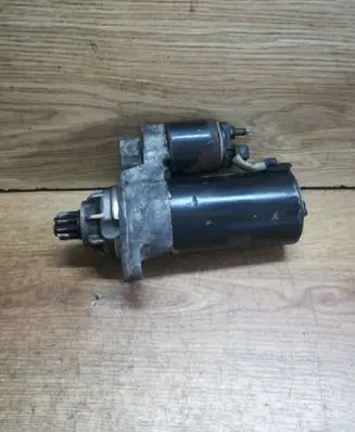 Volkswagen Sharan Starter motor 02M911023F 2522