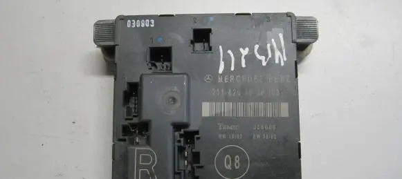Mercedes-Benz E W211 Door control unit/module 2118201626