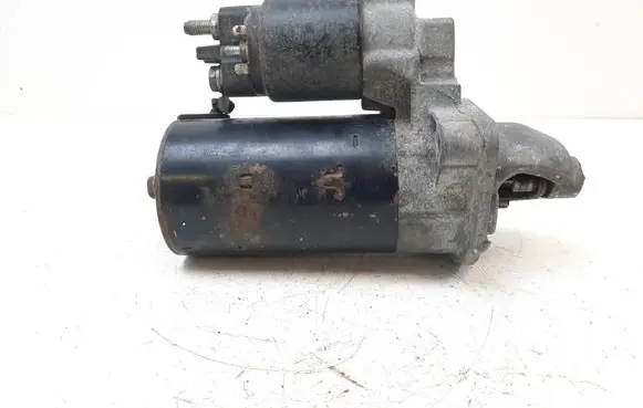 BMW 5 E39 Starter motor 1740374 0001108157