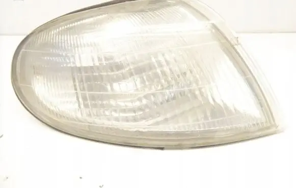 Hyundai Lantra II Front indicator light