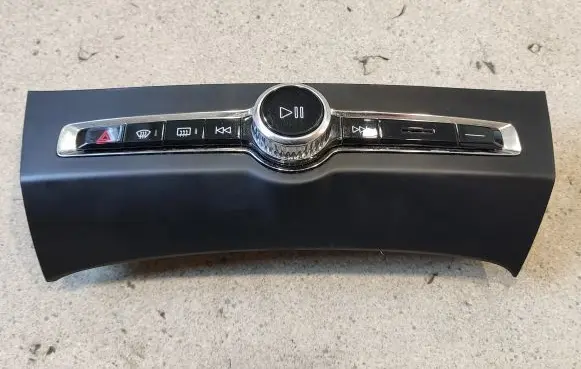 Multifunctional control switch/knob