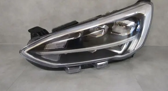 Ford Focus Headlight/headlamp