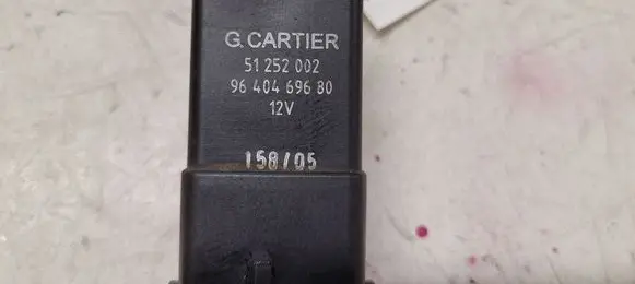 Citroen C5 Glow plug pre-heat relay 9640469680