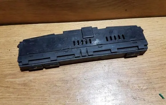 BMW 3 E46 Windscreen/window heater switch 6914733