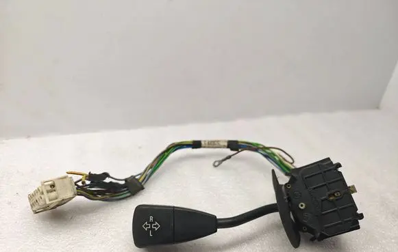 BMW 3 E36 Indicator stalk 13932824