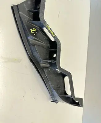 Volkswagen PASSAT B6 Front bumper mounting bracket 3c0807890