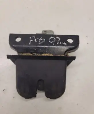 Audi A3 S3 8L Tailgate/trunk/boot lock/catch/latch 8L0827505