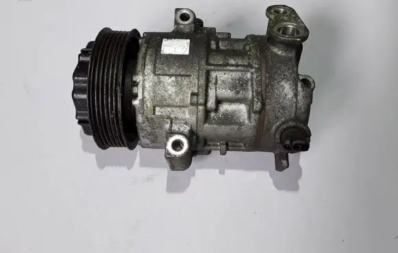 Opel Corsa D Air conditioning (A/C) compressor (pump) 55703721