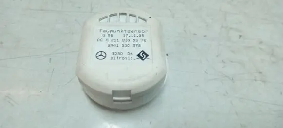 Mercedes-Benz CLS C219 Interior temperature sensor A2118300572