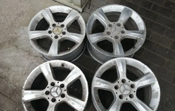 R16 alloy rim