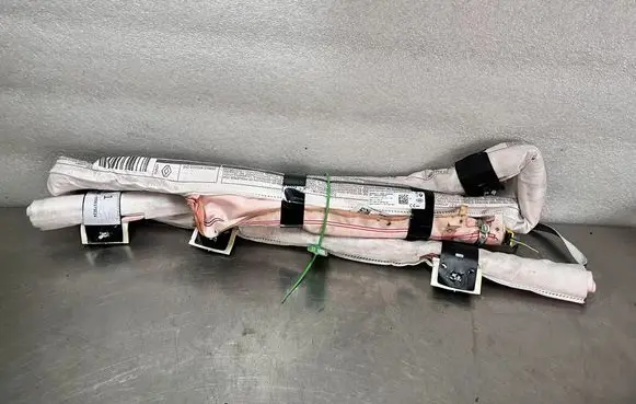 Renault Austral Trunk lid opening control unit 985P14087R