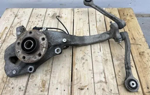 Audi A8 S8 D4 4H Front wheel hub spindle knuckle 4H0407257G