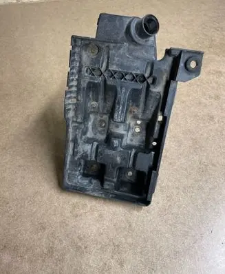Volvo S40, V40 Battery tray 30621202 02730621203 130521200