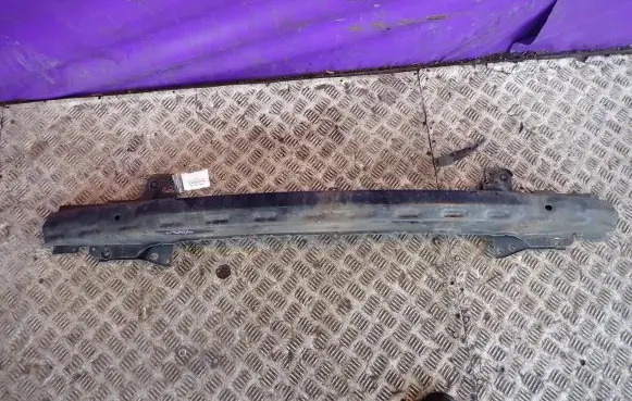 Volkswagen Golf IV Front bumper support beam