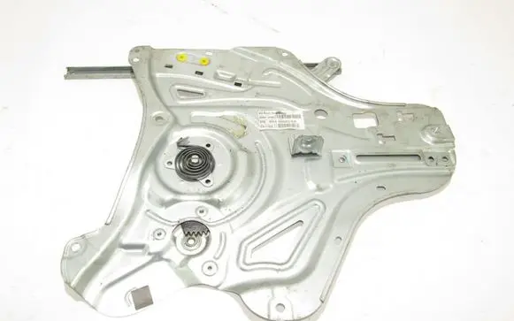 Hyundai ix35 Front window lifting mechanism without motor 824802y400
