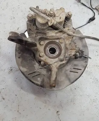 Subaru Forester SJ Front wheel hub spindle knuckle