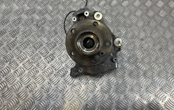 BMW 3 F30 F35 F31 Front wheel hub 6853819