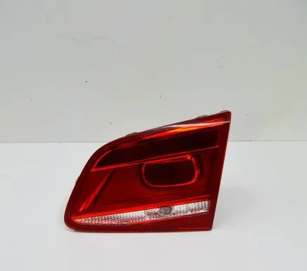 Volkswagen PASSAT B7 Tailgate rear/tail lights 3AE945094J