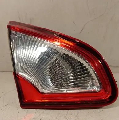 Nissan Qashqai+2 Tailgate rear/tail lights B26550BR01A