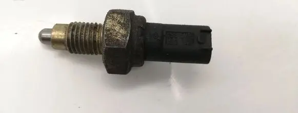Mercedes-Benz A W169 Breather hose sensor 1685450014