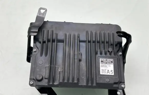 Toyota RAV 4 (XA50) Engine control unit/module 896614AA50 2763002930