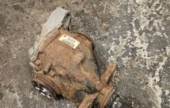 BMW 3 E92 E93 Rear differential 7572054 EA469V346 8910032601610009