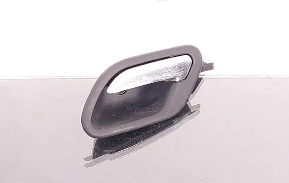 BMW 3 E46 Front door interior handle 8226049
