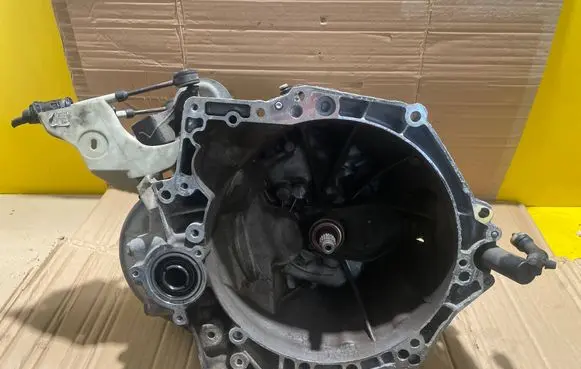 Citroen C3 Picasso Manual 5 speed gearbox 9680886910