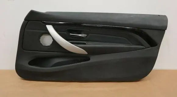 BMW 4 F32 F33 Front door card panel trim F003257