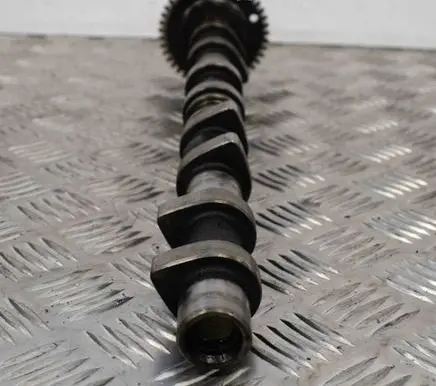Mercedes-Benz Sprinter W906 Camshaft R6110510101