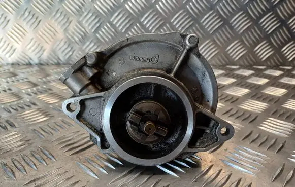Audi A6 S6 C6 4F Vacuum pump 057145100
