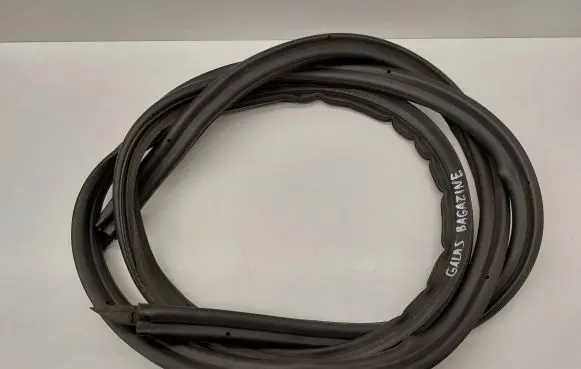 Volkswagen Eos Seal rubber (tailgate) 