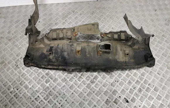 Honda CR-V Front bumper skid plate/under tray 
