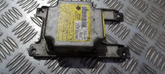 Mitsubishi Lancer Airbag control unit/module MR238992 X6T39571
