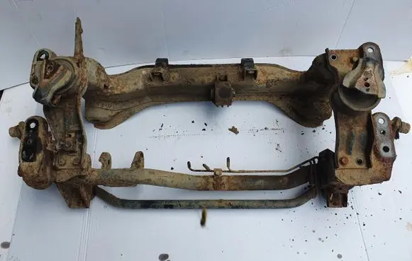 Mitsubishi Pajero Pinin Front axle beam 