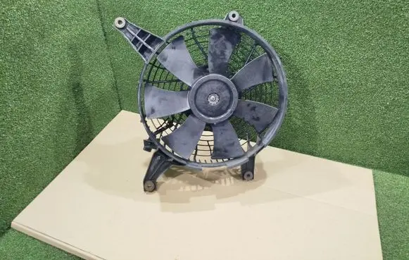 Mitsubishi Pajero Radiator cooling fan shroud MR500911